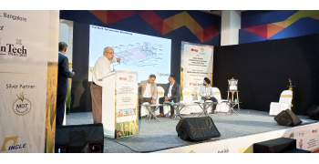 Mr. Munishwar Vasudeva presenting monitoring solutions for silos